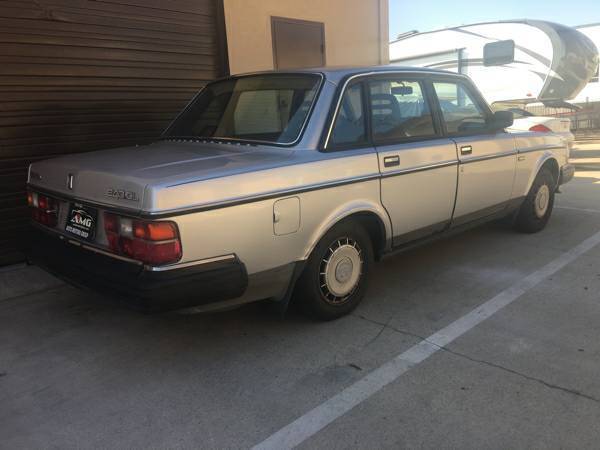 1986 Volvo 240 4 Door - photo 2