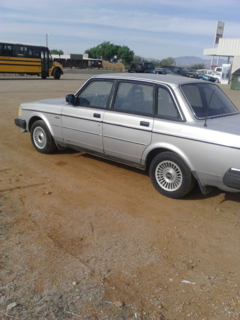 1986 Volvo 240 GL - photo 3