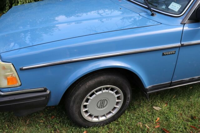 1986 Volvo 240 DL - photo 3