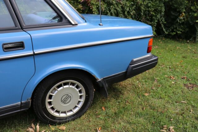 1986 Volvo 240 DL - photo 7