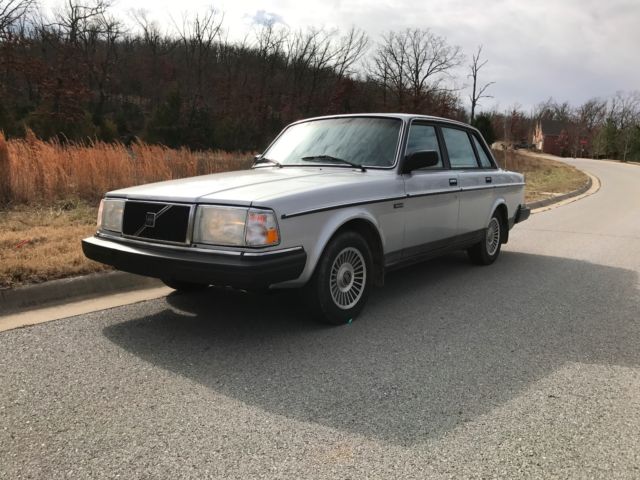 1986 Volvo 240 - photo 7