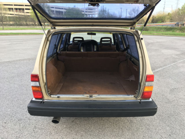 1986 Volvo 240 DL - photo 10