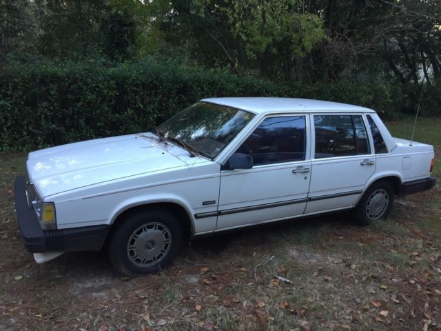 1986 Volvo 740 GLE FOR PARTS ONLY 1986 Volvo 740 GLE