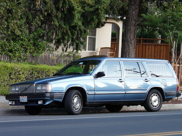 1986 Volvo Turbo Diesel Wagon 745 1986 Volvo 740