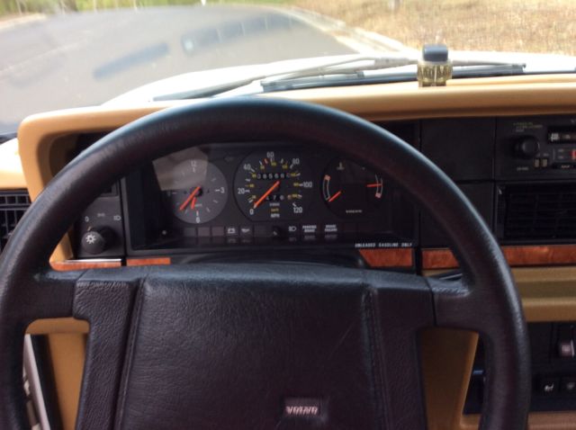 1986 Volvo 240 - photo 11