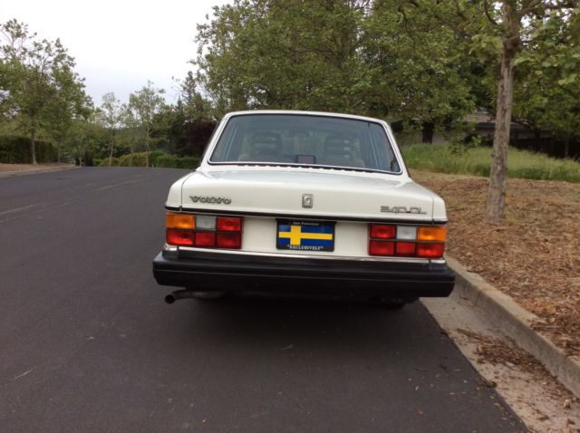 1986 Volvo 240 - photo 7