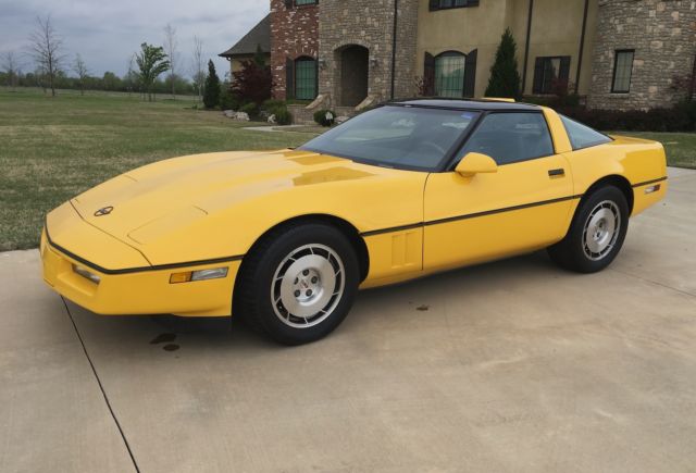 1986 Chevrolet Corvette Base Hatchback 2-Door