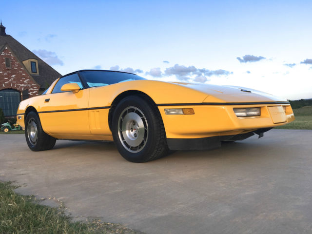 1986 Chevrolet Corvette Base Hatchback 2-Door - photo 10