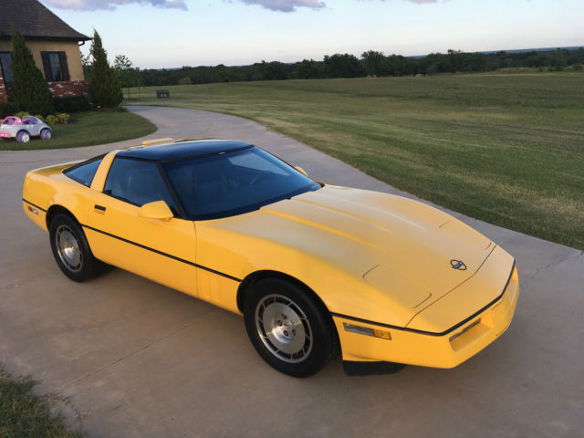 1986 Chevrolet Corvette Base Hatchback 2-Door - photo 9