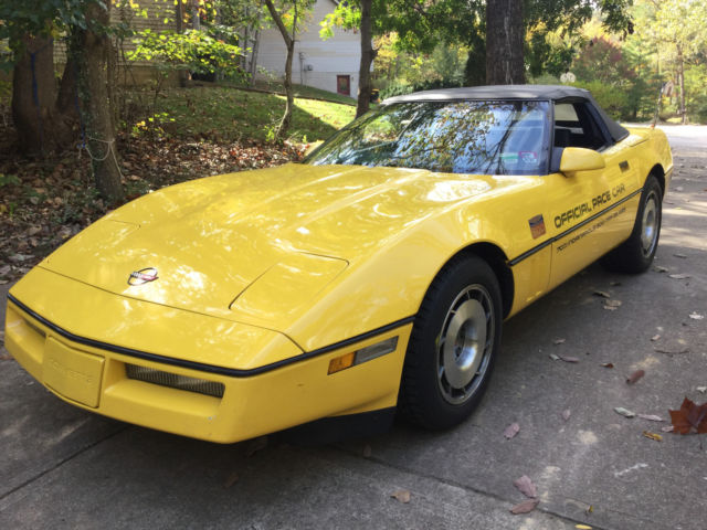 1986 Yellow Corvette Convertible 1986 Chevrolet Corvette
