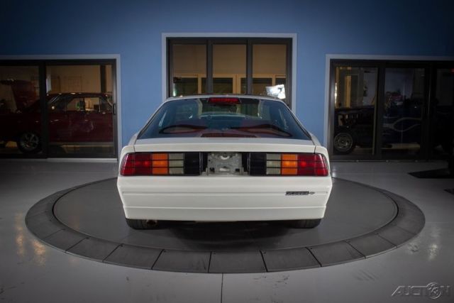 1986 Chevrolet Camaro Z28 - photo 4