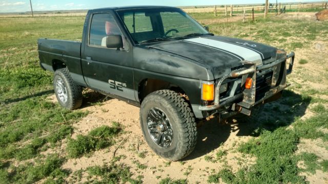 1986.5 D21 pick up SE model with a V6 5 speed manual trans 4x4 and p 1986 Nissan Other Pickups SE