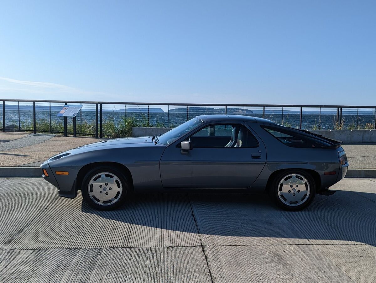 1986.5 Porsche 928. Original Metero Grey Metalic with Factory Limited Slip Diff. 1986 Porsche 928