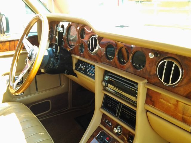 1987 Rolls-Royce Corniche II Convertible - photo 9