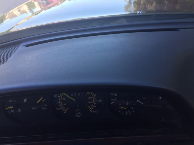 1987 Mercedes-Benz 300-Series