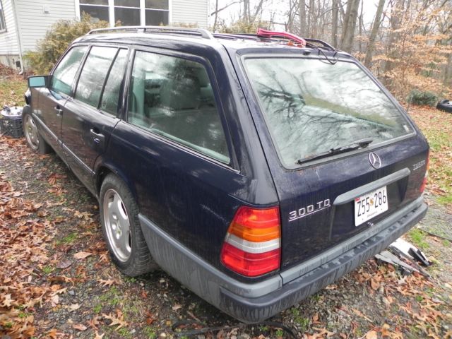 1987 Mercedes-Benz 300-Series TDT Wagon Turbo Diesel CARFAX Rare! - photo 2
