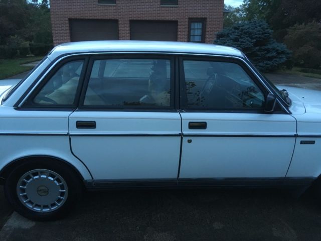 1987 Volvo 240 DL - photo 8