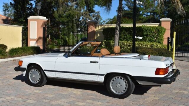 1987 Mercedes-Benz 500-Series SL 560 2-Door Convertible - photo 3