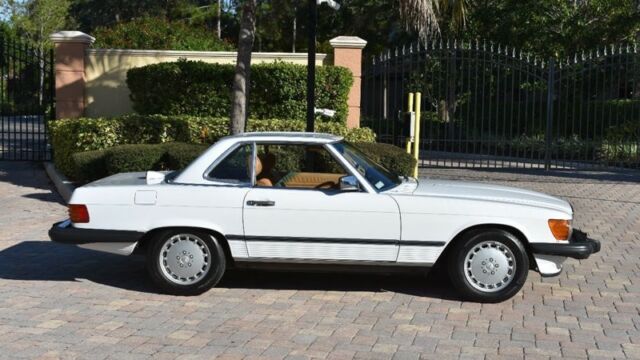 1987 Mercedes-Benz 500-Series SL 560 2-Door Convertible - photo 6