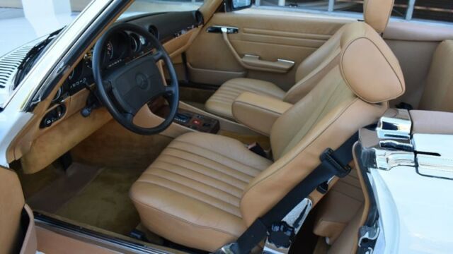 1987 Mercedes-Benz 500-Series SL 560 2-Door Convertible - photo 9
