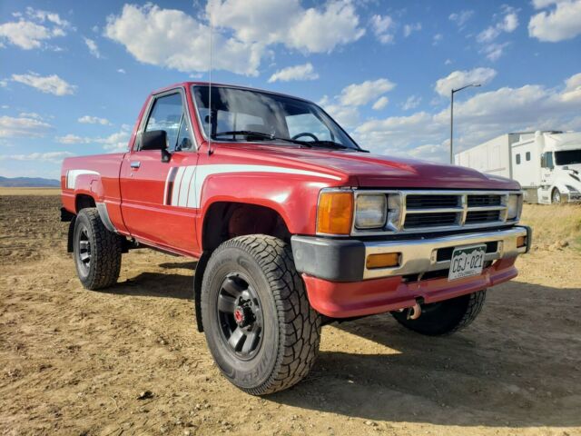 1987 87 Toyota SR5 4x4 4WD Pickup Truck Hilux Manual 5 Speed 22RE AC EFI Driver 1987 Toyota Hilux SR5