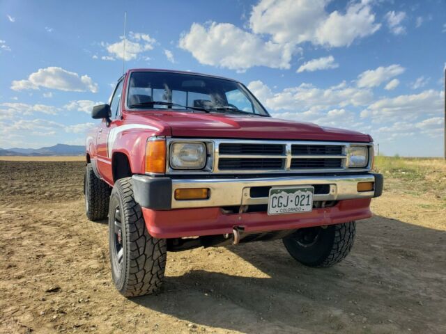 1987 Toyota Hilux SR5 - photo 2