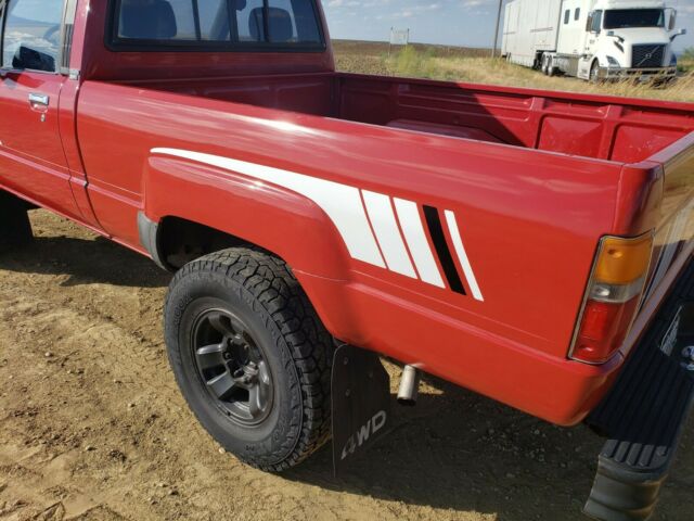 1987 Toyota Hilux SR5 - photo 7