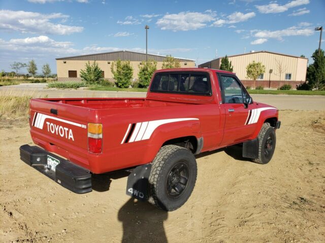 1987 Toyota Hilux SR5 - photo 9