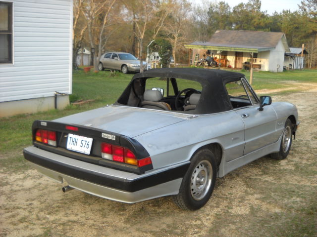 1987 Alfa Romeo Spider convertable - photo 3