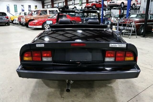 1987 Alfa Romeo Spider Veloce - photo 4