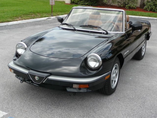 1987 Alfa Romeo Spider Veloce - Fully renovated, only 800 miles since renovation 1987 Alfa Romeo Spider