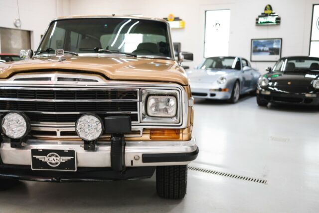1987 AMC Grand Wagoneer -- - photo 10