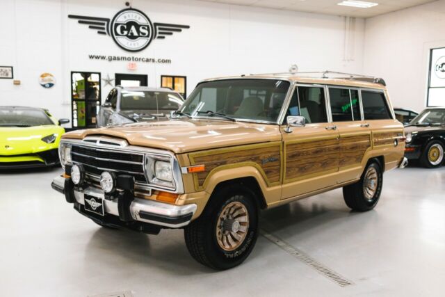1987 AMC Grand Wagoneer -- - photo 3