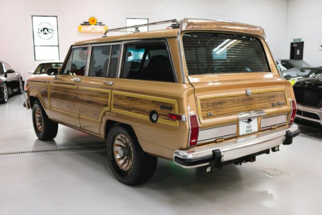 1987 AMC Grand Wagoneer -- - photo 5