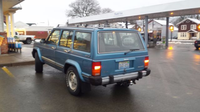 1987 Jeep Cherokee Command Track 4X4 - photo 11