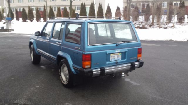 1987 Jeep Cherokee Command Track 4X4 - photo 3