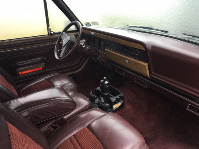 1987 Jeep Wagoneer - photo 3