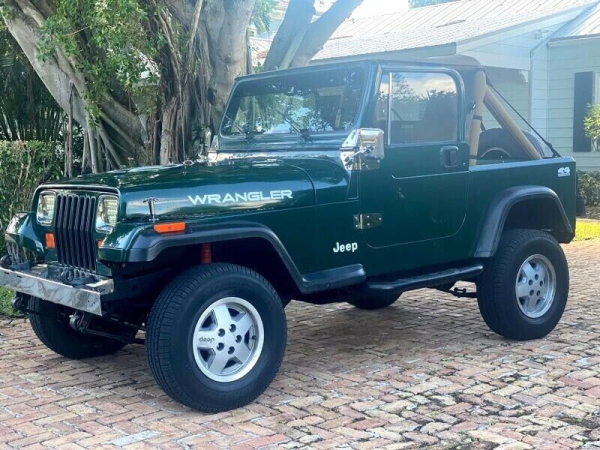 1987 AMC Wrangler Base 135,035 Miles Green SUV 4.2L L6 OHV 12V Manual 1987 AMC Wrangler