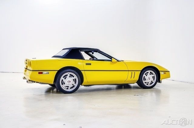 1987 Chevrolet Corvette Base 2dr Convertible - photo 12