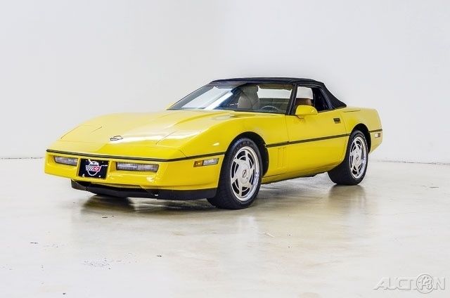 1987 Chevrolet Corvette Base 2dr Convertible - photo 2