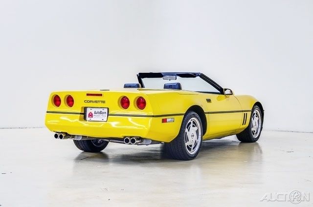 1987 Chevrolet Corvette Base 2dr Convertible - photo 9