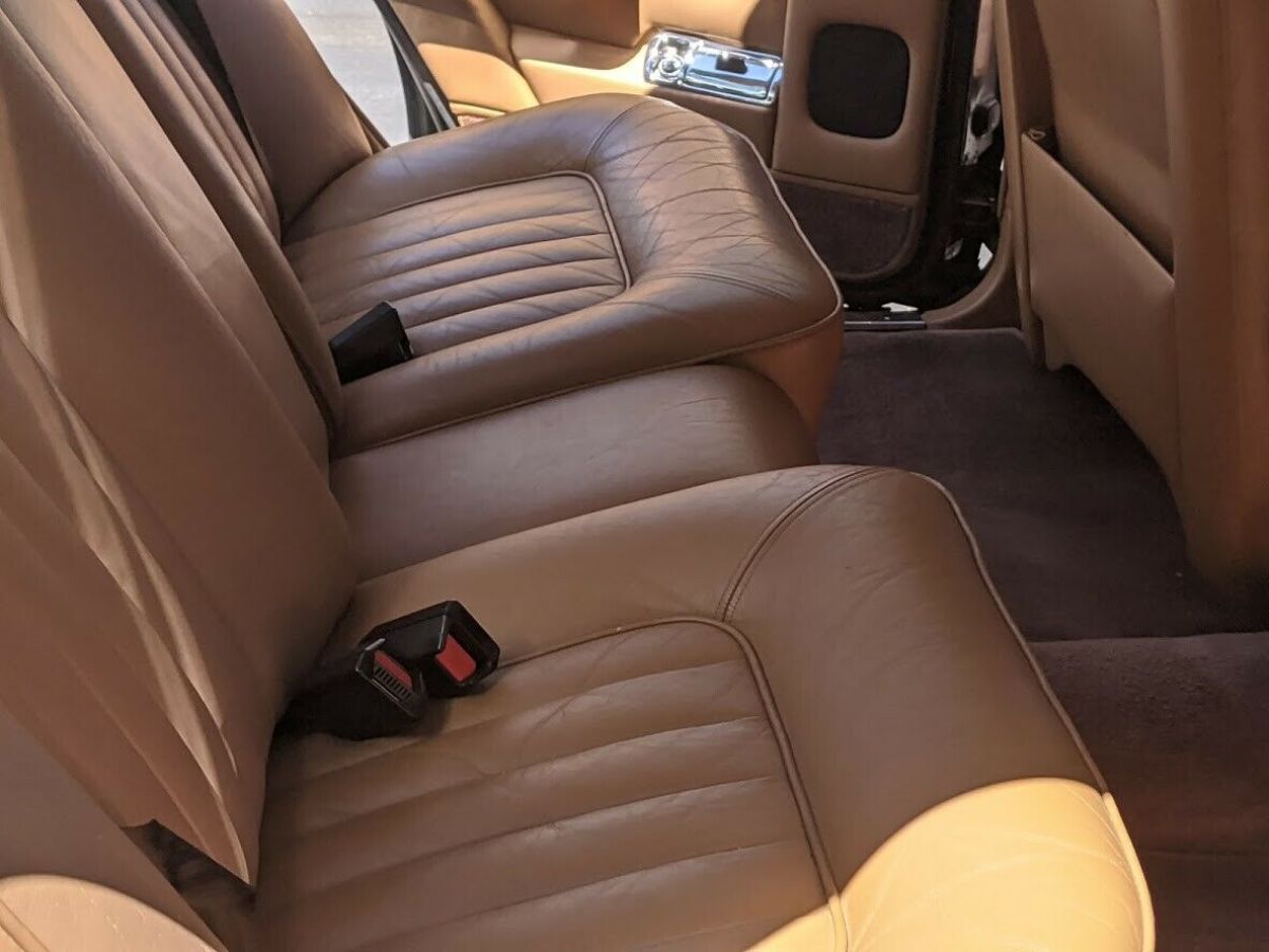 1987 Bentley 8 Leather - photo 10