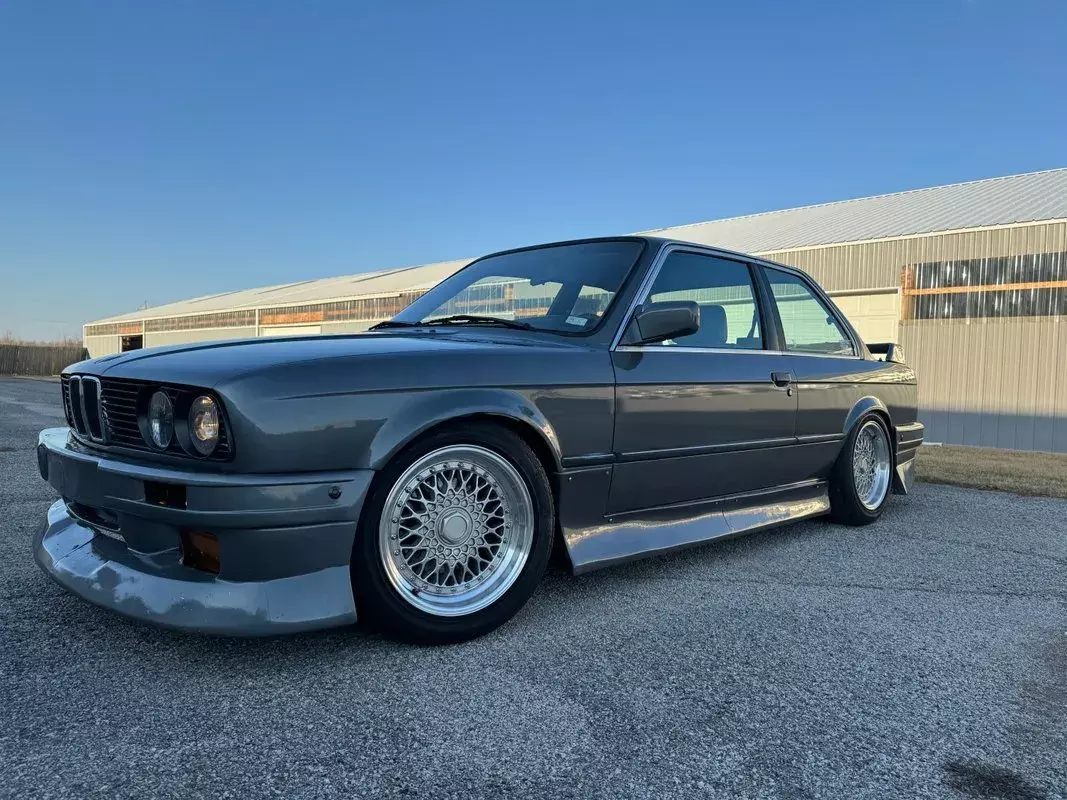 1987 BMW 3-Series Coupe