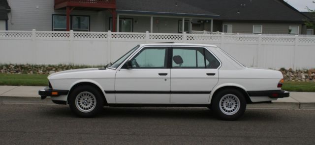 1987 BMW 5-Series Red leather - photo 4