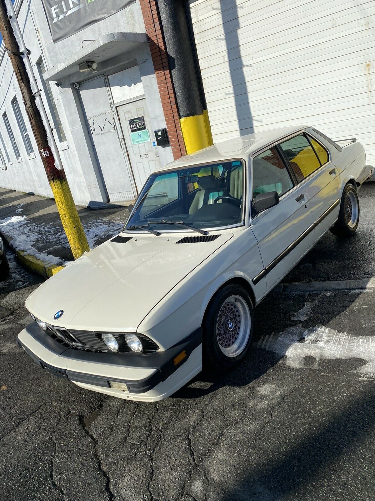 1987 BMW 535i Sedan White RWD Manual iS 1987 BMW 535i iS