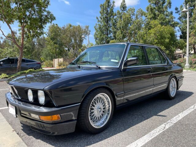 1987 BMW 535is 3.5L M30B35 5-Speed LSD E28 1987 BMW 5-Series IS