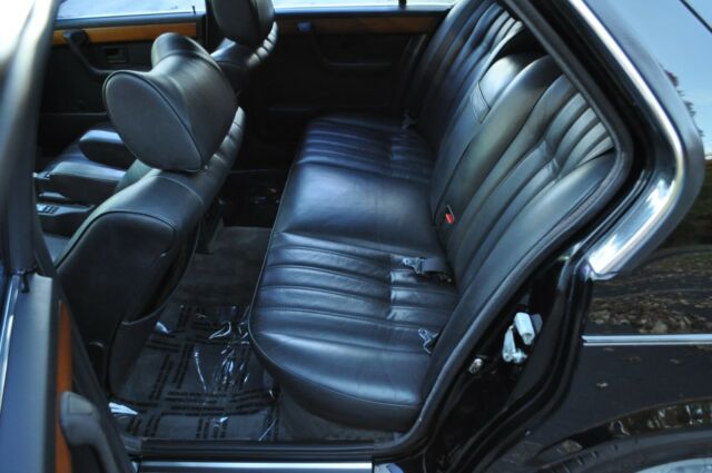 1987 BMW 7-Series - photo 10
