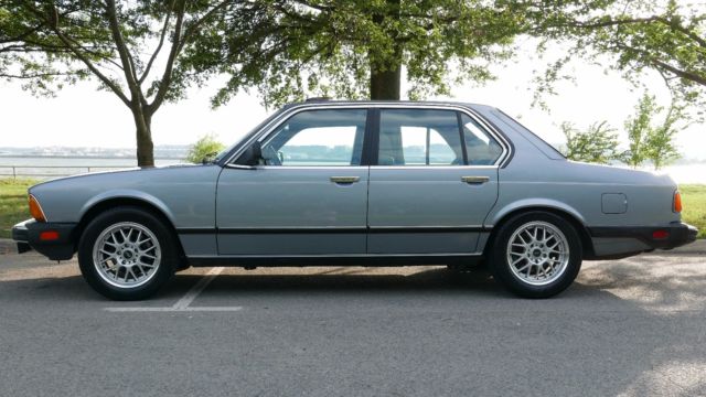 1987 BMW 735i -- Low Miles, Great Condition (No Reserve) 1987 BMW 7-Series