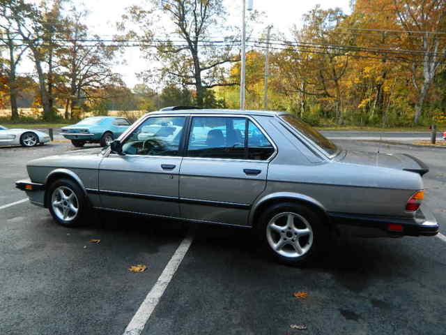 1987 BMW 5-Series 535is - photo 9
