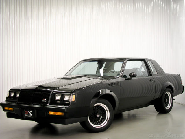 1987 BUICK ASC MCLAREN GNX - 900 MILE ULTRA RARE MUSEUM COLLECTOR #392 of 547 1987 Buick Grand National ASC McLaren GNX